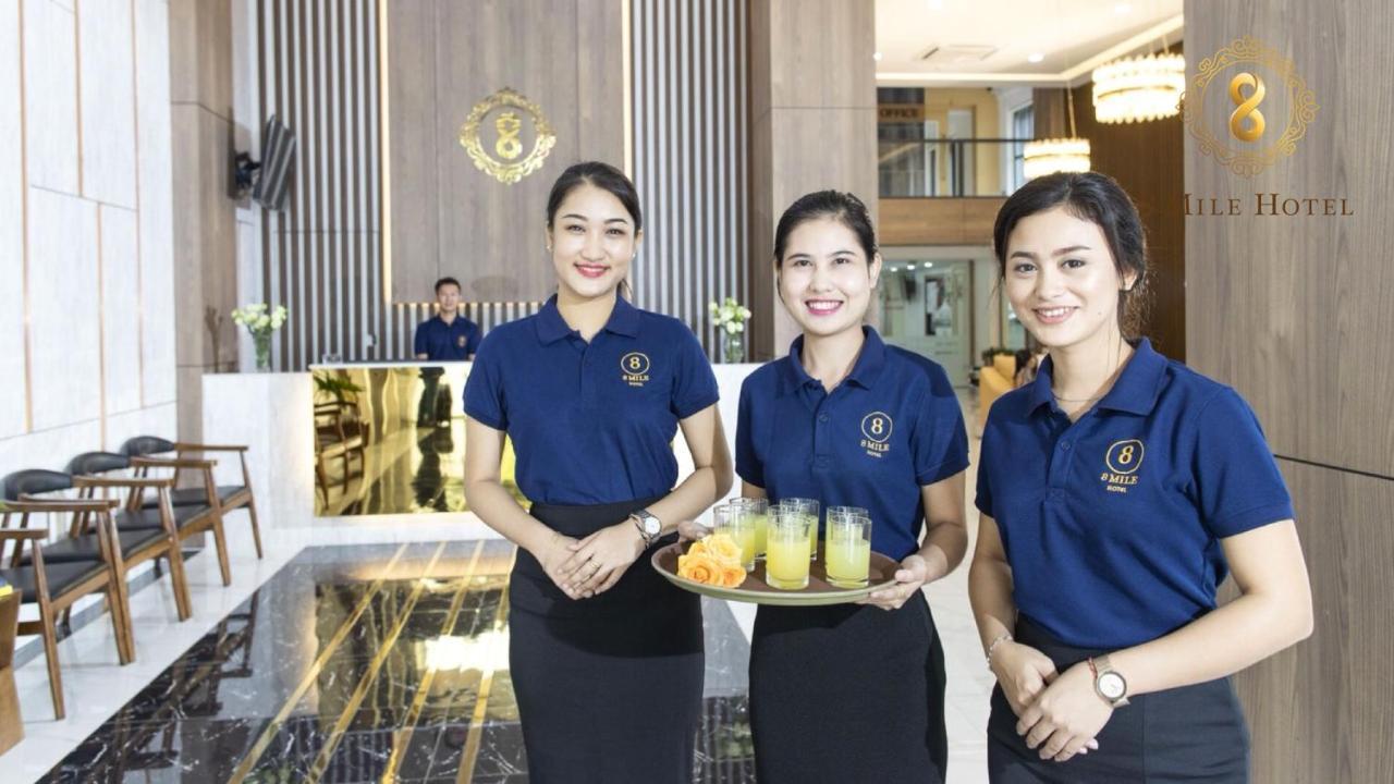 8 Mile Hotel Γιανγκόν Εξωτερικό φωτογραφία
