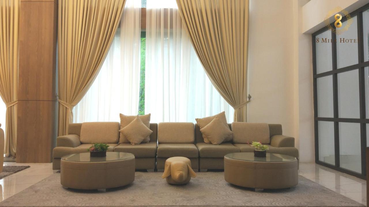8 Mile Hotel Γιανγκόν Εξωτερικό φωτογραφία