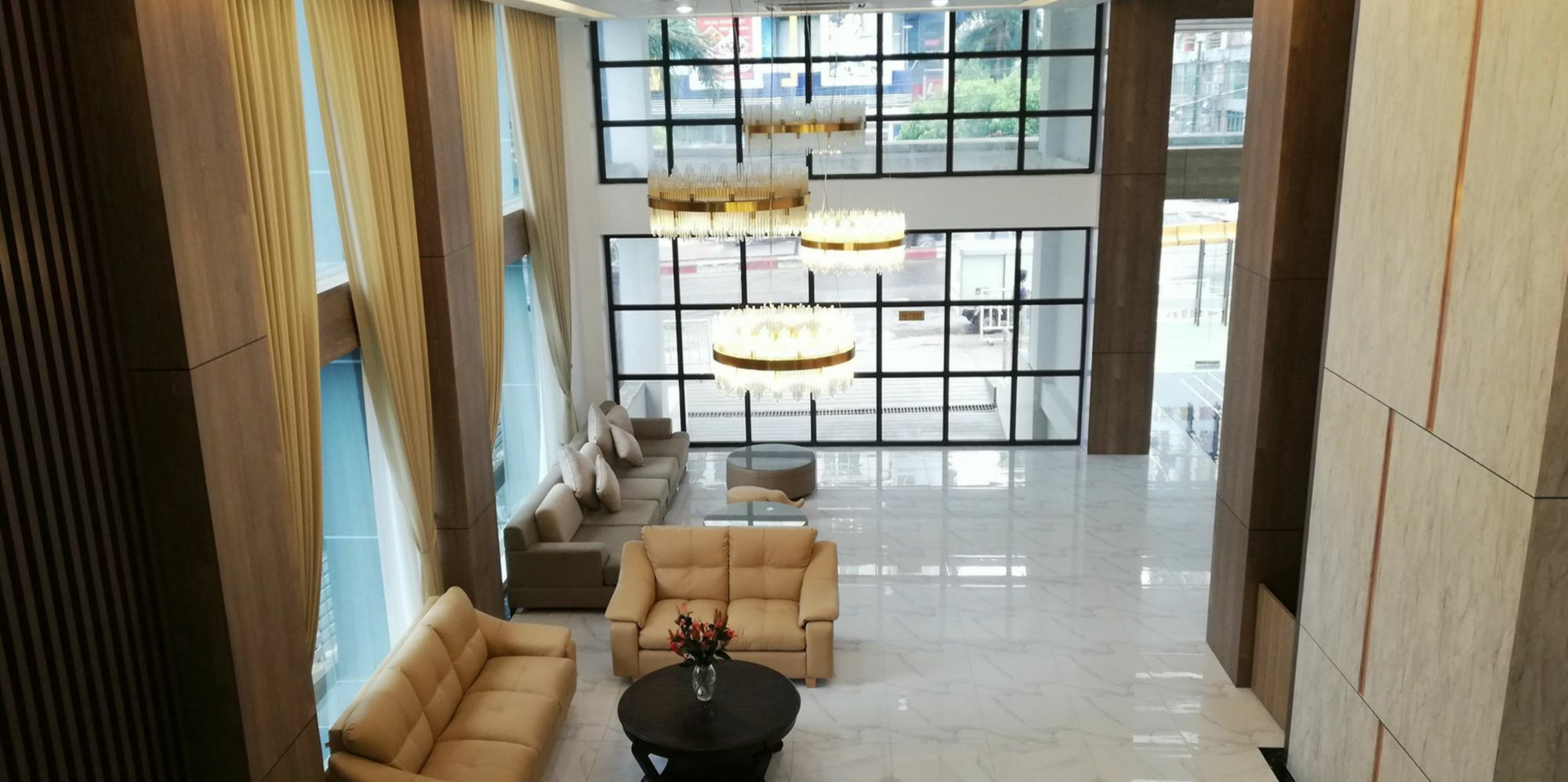 8 Mile Hotel Γιανγκόν Εξωτερικό φωτογραφία
